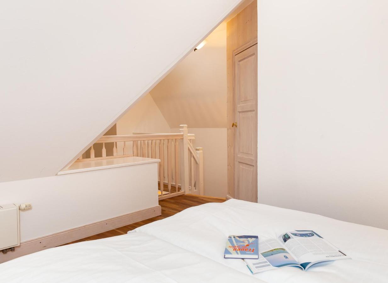 Friesenglueck Apartment เนเบอ ภายนอก รูปภาพ