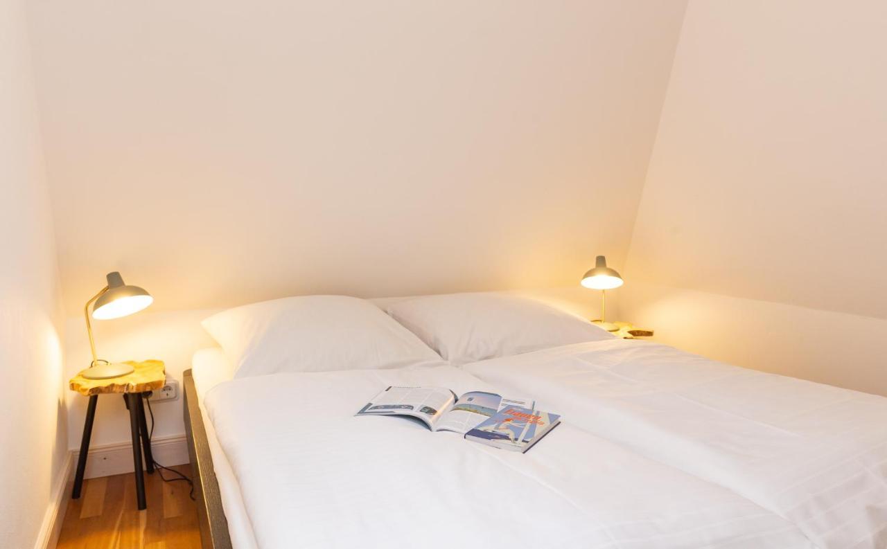 Friesenglueck Apartment เนเบอ ภายนอก รูปภาพ